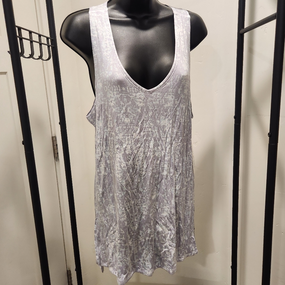 New L GAIAM Women's Athletic Lunar Tank Jamie Print Sleeveless Neck